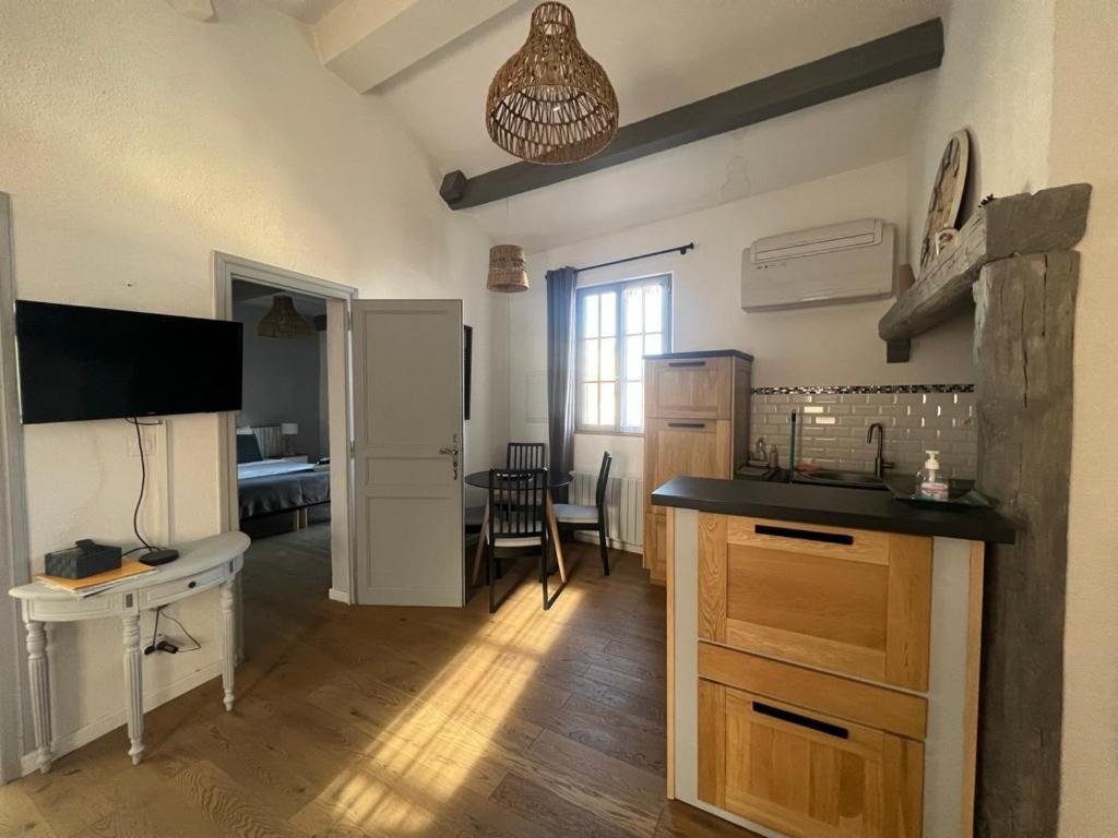 Appartement A 50 M De La Place Aux Herbes Uzès Zewnętrze zdjęcie